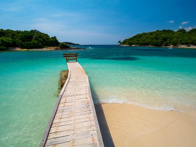 Mavi – Yeşil Arnavutluk Sahilleri Panaroma Vizesiz Balayı Turu 4 Gece 5 Gün