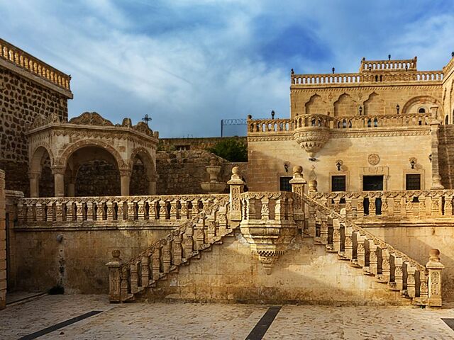 Bursa Eskişehir Çıkışlı Otobüslü Gap Turu 4 Gece Konaklamalı Kasım Ara Tatil Özel