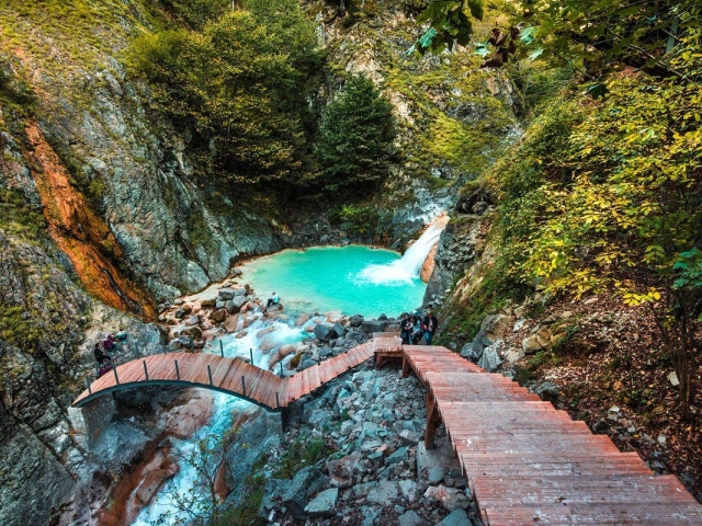 İstanbul Çıkışlı Otobüslü Karadeniz Yaylalar ve Batum Turu (4 Gece Konaklama) (Batum ve Yayla Konaklama)
