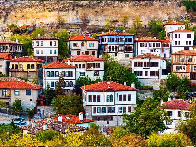 İstanbul Çıkışlı Otobüslü Göller, Şelaleler ve Yaylalar Turu  3 Gece Konaklamalı