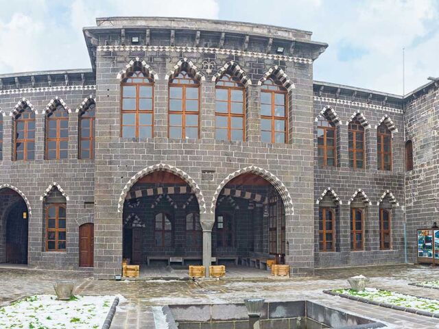 İzmir Afyonkarahisar Çıkışlı Otobüslü Gap Turu 4 Gece Konaklamalı Kasım Ara Tatil Özel