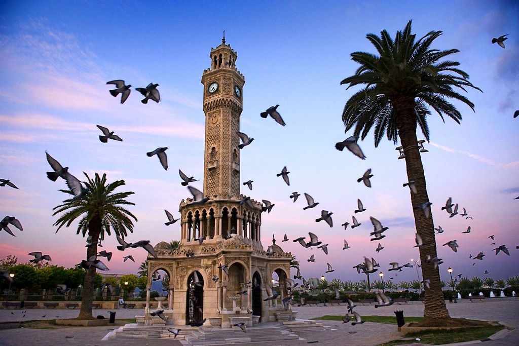 Ayvalık Kuşadası Çeşme Alaçatı Turu (2 Gece Otel Konaklamalı)