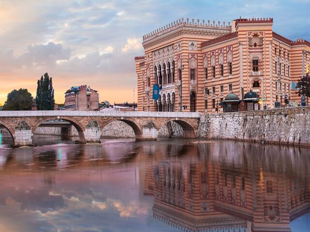 Trabzon Çıkışlı Vizesiz Kosovalı Büyük Balkanlar Turu Extra Turlar ve Akşam Yemekleri Dahil 7 Gece