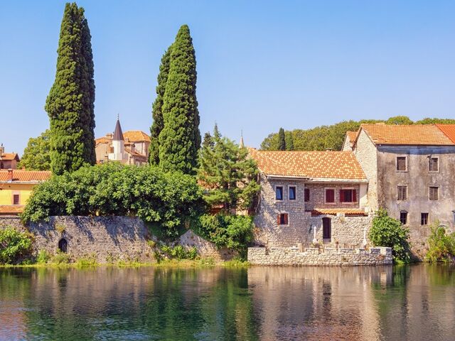 Kosovalı Büyük Balkanlar Turu AJet ile Extra Turlar ve Akşam Yemekleri Dahil TZL-TZL