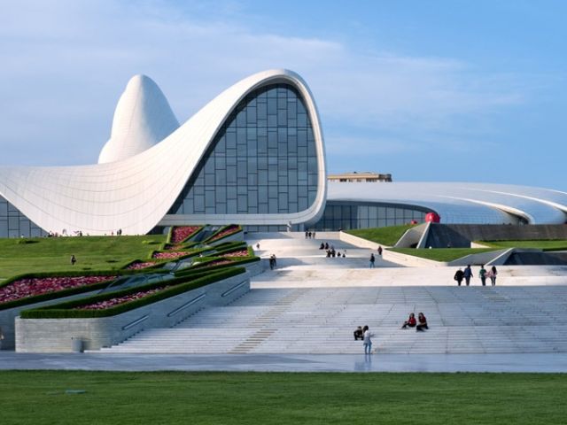 Baştan Başa Azerbaycan Turu Ekstra Turlar ve Yemekli Azeri Gecesi Dahil!