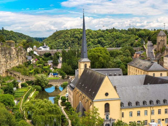 Comfort Benelüx & Paris & Almanya Turu Pegasus Hava Yolları ile 7 Gece Ekstra Turlar Dahil AMS - ORY