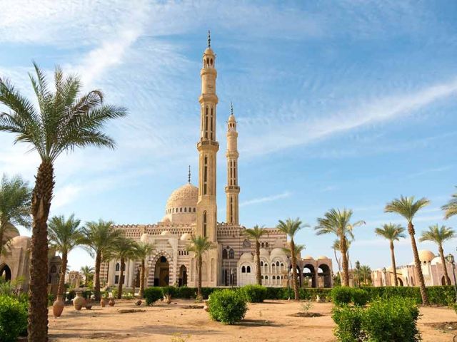 Sharm El Sheikh Turu Ajet Havayolları ile 5 Gece(Gidiş-Dönüş Gündüz Uçuşu)