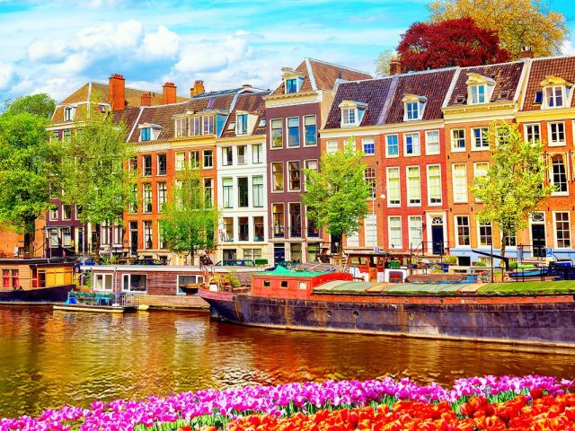 Comfort Benelux & Paris & Almanya Turu Pegasus Havayolları 7 Gece 8 Gün