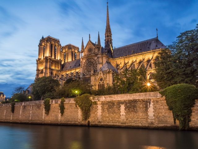 Elegant Benelüx Paris Alsace Ajet Havayolları ile 7 Gece 8 Gün CGN - BSL