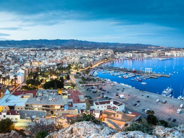 İzmir Kalkışlı Comfort İspanya & Endülüs Turu 8 Gece Ekstra Turlar Dahil!