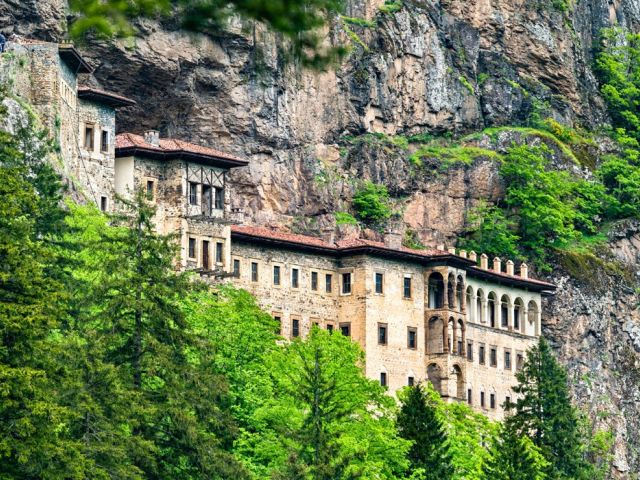 İkonik Karadeniz Yaylalar ve Batum Turu Trabzon Başlar| 3 Gece Konaklamalı Uçaklı Ankara Çıkışlı