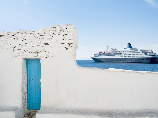 Çeşme Hareketli Selectum Blu Cruises ile Yunan Adaları Mikonos Turu | 2 Gece Cruise Tatili