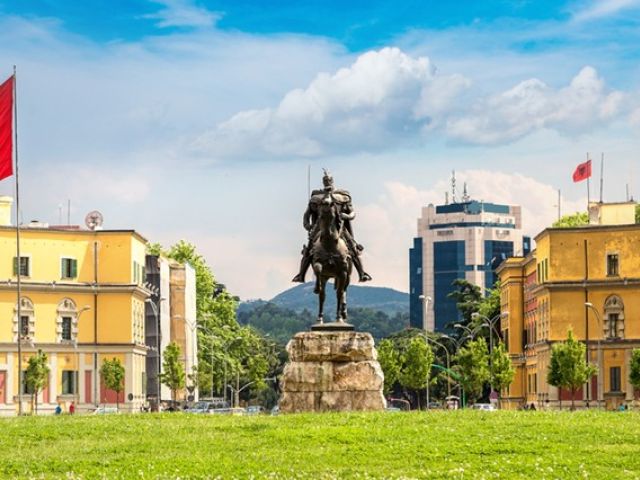 Kosovalı Büyük Balkanlar Turu AJet ile Extra Turlar ve Akşam Yemekleri Dahil TIA-SJJ 6 Gece Pazar-Cumartesi