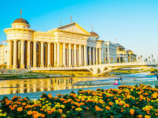 Elegant Vizesiz Balkanlar Ajet Havayolları ile 6 Ülke Ekstra Turlar ve Akşam Yemekleri Dahil